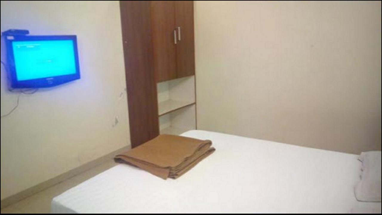 Hotel Rajdeep Poona Buitenkant foto