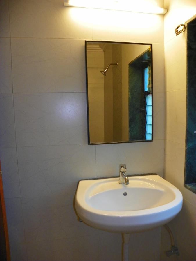 Hotel Rajdeep Poona Buitenkant foto