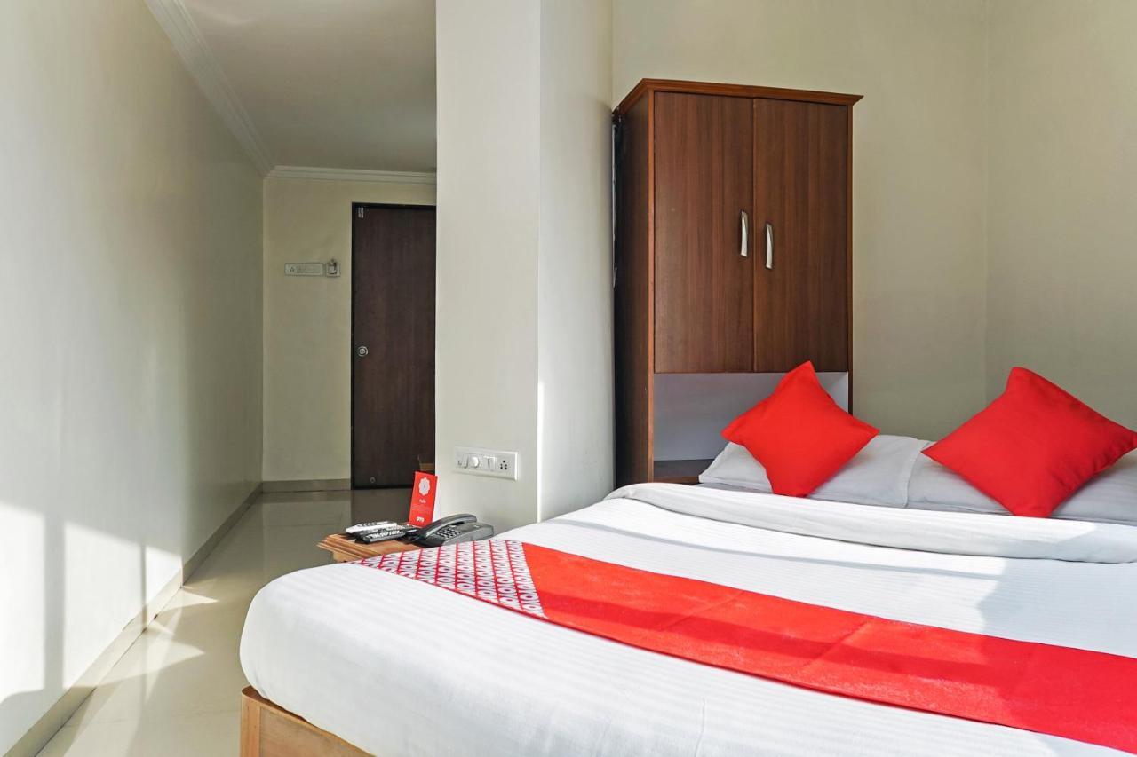 Hotel Rajdeep Poona Buitenkant foto