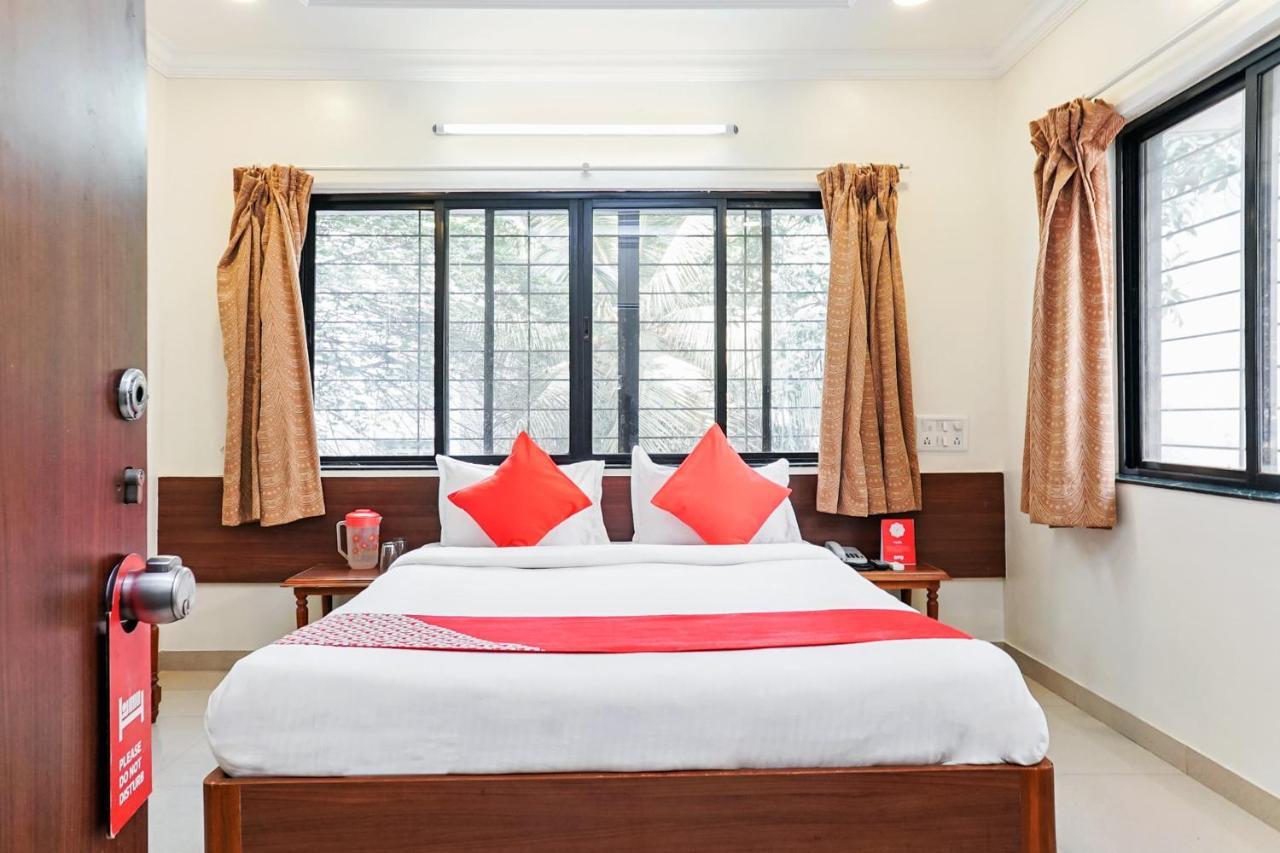 Hotel Rajdeep Poona Buitenkant foto